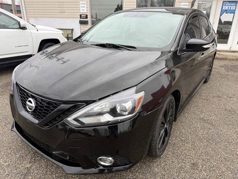 Used 2018 Nissan Sentra SR w/ SR Midnight Edition Package image 2