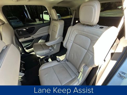 Used 2021 Lincoln Aviator Reserve w/ Equipment Group 201A image 20