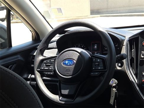 Used 2024 Subaru Crosstrek 2.0i image 12