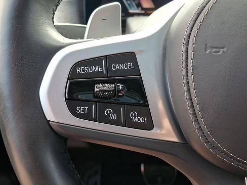 Used 2025 BMW X7 xDrive40i w/ M Sport Package AWD/4WD image 29