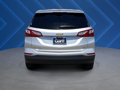 Used 2020 Chevrolet Equinox LS AWD/4WD image 4