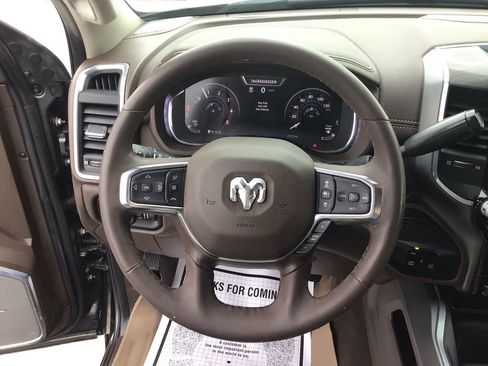 Used 2025 RAM 2500 Laramie AWD/4WD image 16