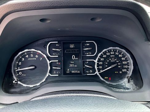 Used 2020 Toyota Tundra SR5 w/ TRD Off-Road Package AWD/4WD image 26