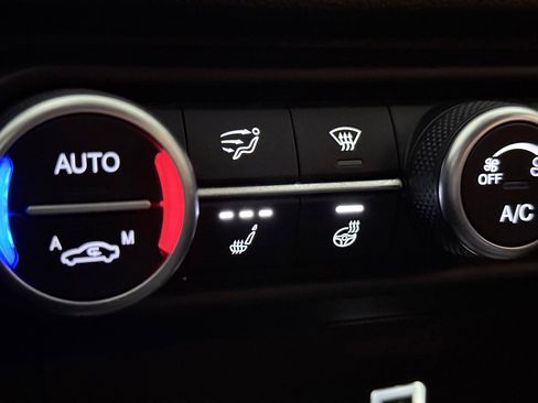 Used 2019 Alfa Romeo Giulia Ti image 35