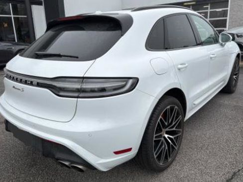 Used 2024 Porsche Macan S AWD/4WD image 3