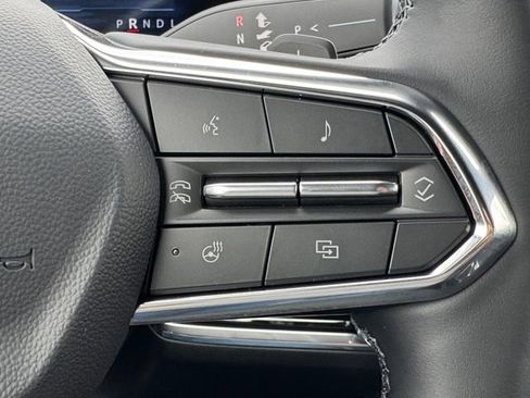 New 2026 Chevrolet Equinox LT w/ Convenience Package II image 16