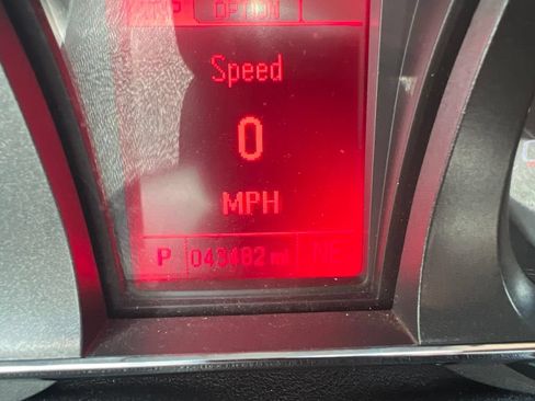 Used 2015 GMC Terrain SLT FWD image 9