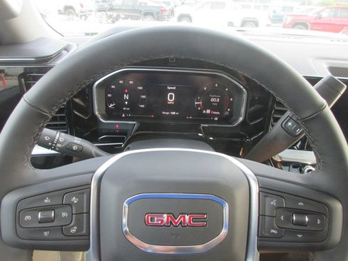 New 2026 GMC Sierra 3500 SLE w/ SLE Value Package AWD/4WD image 18