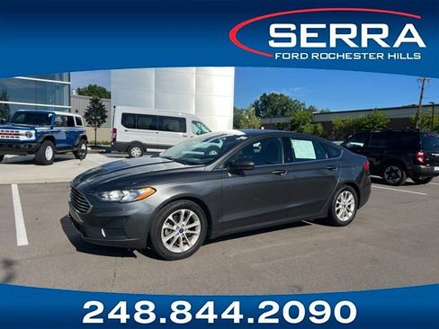 Used 2020 Ford Fusion SE FWD image 1