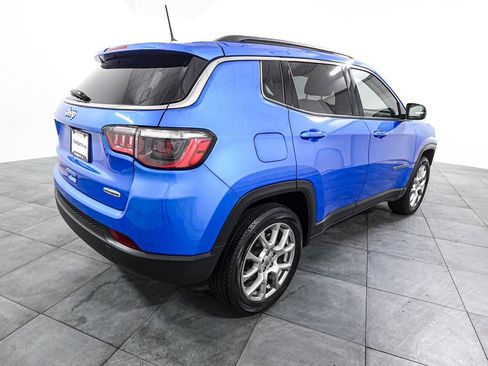 Used 2022 Jeep Compass Latitude AWD/4WD image 6
