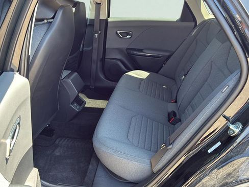 Used 2025 Kia K4 EX image 25