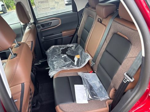 New 2026 Ford Bronco Sport Outer Banks w/ Outer Banks Tech Package+ AWD/4WD image 14
