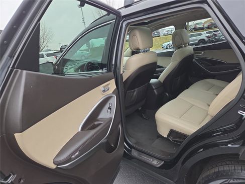 Used 2018 Hyundai Santa Fe Sport w/ Cargo Package image 23