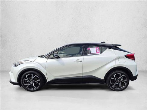 Certified 2019 Toyota C-HR Limited FWD image 9