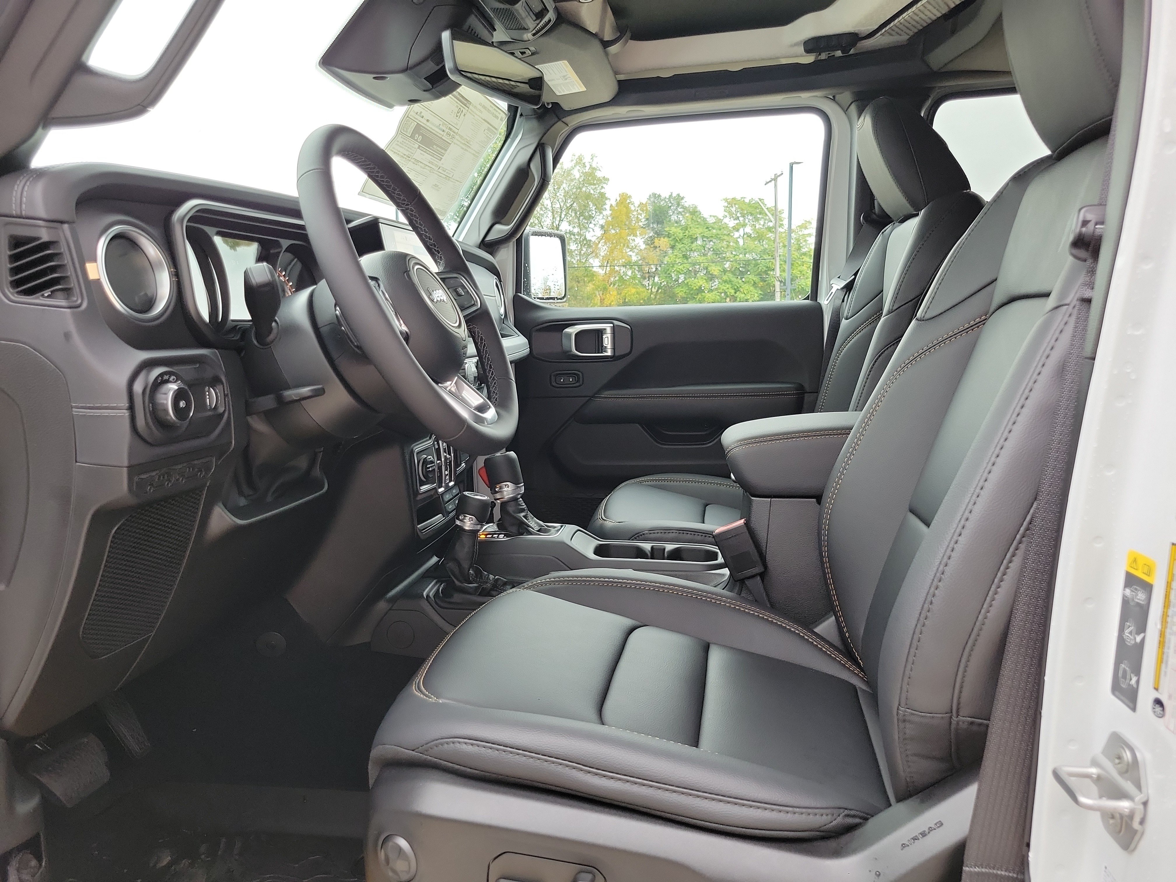 New 2027 Jeep Wrangler Unlimited Sahara AWD/4WD image 7