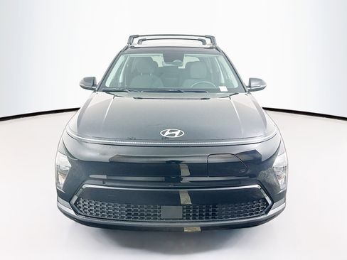 Used 2024 Hyundai Kona SEL FWD image 2
