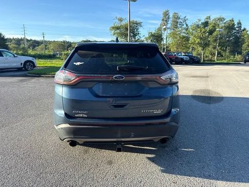 Used 2018 Ford Edge Titanium w/ Equipment Group 301A FWD image 5