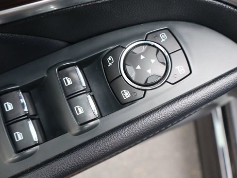 Used 2018 Ford Explorer Limited AWD/4WD image 29