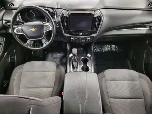 Used 2023 Chevrolet Traverse LT image 6