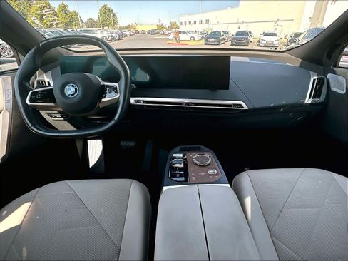 Used 2023 BMW iX M60 w/ Executive Package AWD/4WD image 10