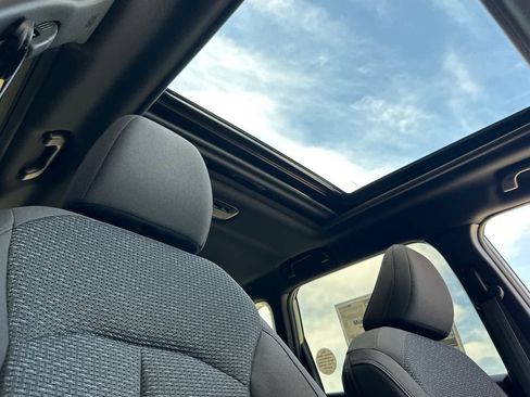 New 2026 Subaru Forester Premium AWD/4WD image 18