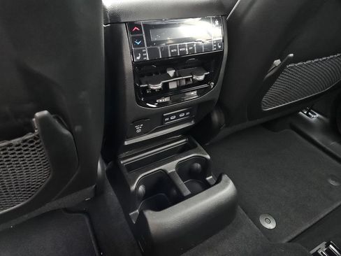 New 2026 Jeep Grand Cherokee L Limited AWD/4WD image 10
