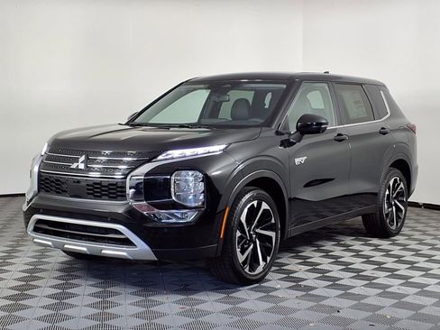 New 2025 Mitsubishi Outlander SE AWD/4WD image 3