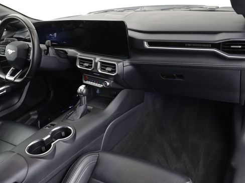 Used 2025 Ford Mustang Premium RWD image 19