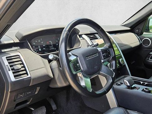 Used 2021 Land Rover Discovery S AWD/4WD image 9
