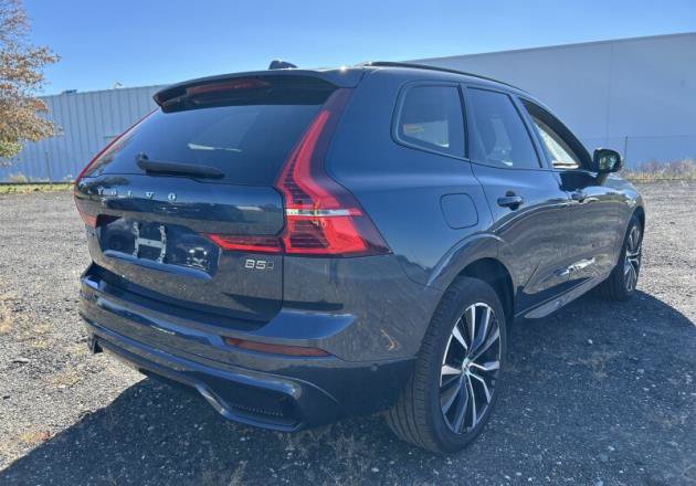 Used 2024 Volvo XC60 B5 Plus w/ Climate Package AWD/4WD image 3