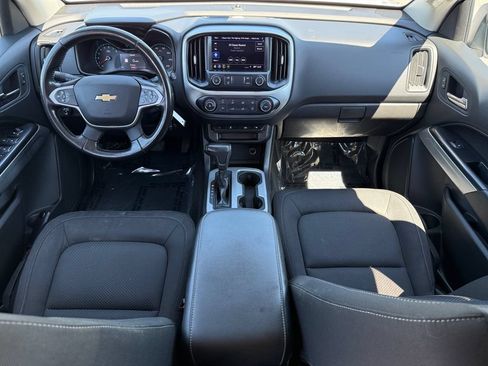 Used 2021 Chevrolet Colorado LT w/ LT Convenience Package AWD/4WD image 12