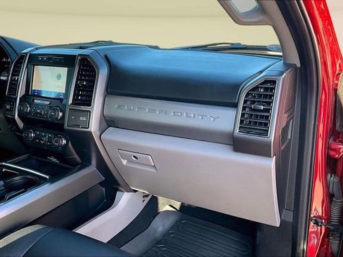 Used 2021 Ford F250 XLT w/ XLT Premium Package image 27