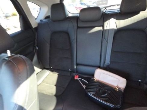 Used 2021 MAZDA CX-5 Touring FWD image 13