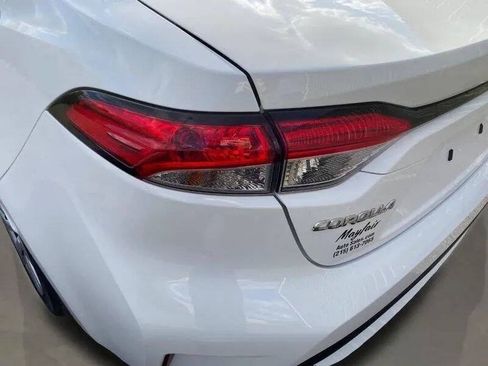 Used 2022 Toyota Corolla LE FWD image 12