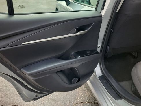 Used 2025 Toyota Camry LE FWD image 18