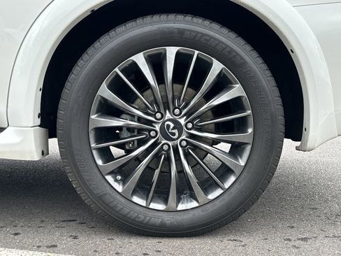 Used 2021 INFINITI QX80 Premium Select w/ All-Season Package AWD/4WD image 17