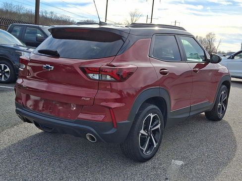 Used 2021 Chevrolet TrailBlazer RS w/ Technology Package image 4