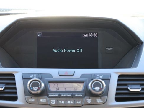 Used 2015 Honda Odyssey EX-L image 22