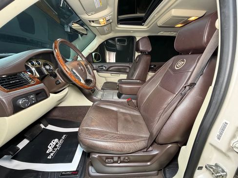 Used 2012 Cadillac Escalade Platinum image 53