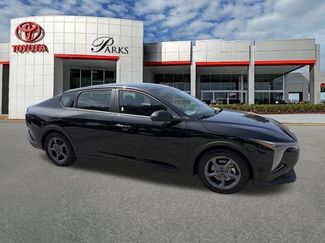 Used 2025 Kia K4 FWD video 1