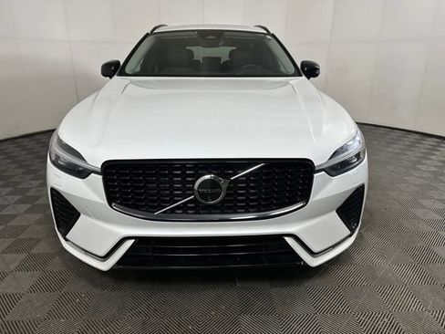 Used 2025 Volvo XC60 B5 Plus w/ Protection Package Premier image 8