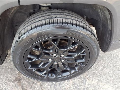 Used 2023 Jeep Grand Cherokee Summit image 48