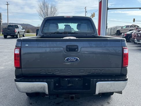 Used 2016 Ford F250 XL w/ Power Equipment Group image 4