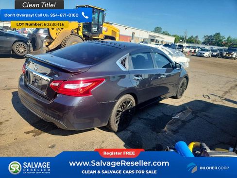 Used 2017 Nissan Altima 2.5 SL w/ 2.5 Technology Package FWD image 4