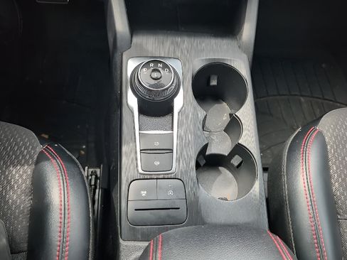 Used 2024 Ford Escape ST-Line AWD/4WD image 16