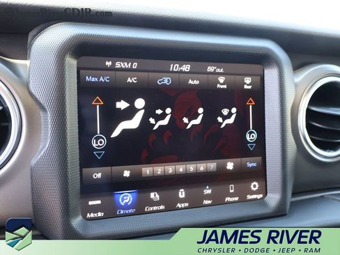 Used 2023 Jeep Wrangler Unlimited Rubicon 4xe AWD/4WD image 32