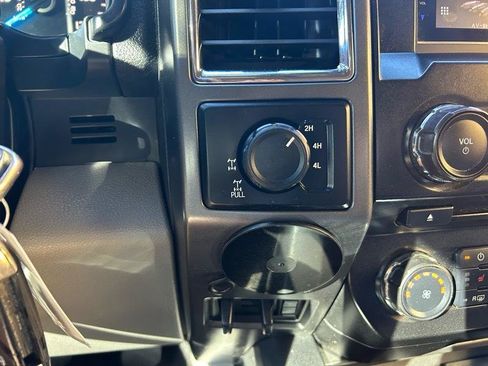 Used 2015 Ford F150 XLT w/ Equipment Group 302A Luxury AWD/4WD image 19