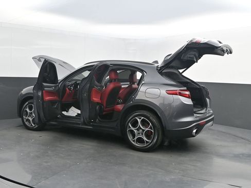 Used 2018 Alfa Romeo Stelvio Sport w/ Quick Order Package 22J Sport image 43