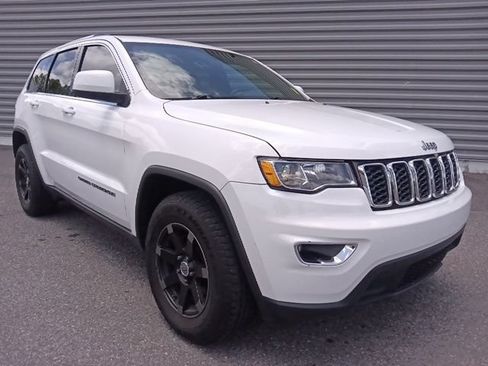 Used 2017 Jeep Grand Cherokee Laredo w/ Quick Order Package 2BE RWD image 1