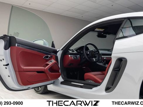 Used 2023 Porsche 718 Cayman GTS RWD image 37